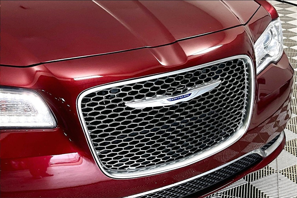 Used 2019 Chrysler 300 For Sale in OLIVE BRANCH, MS