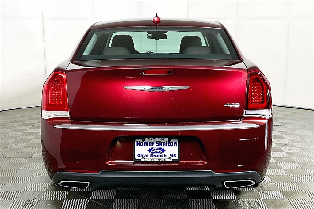 Used 2019 Chrysler 300 For Sale in OLIVE BRANCH, MS