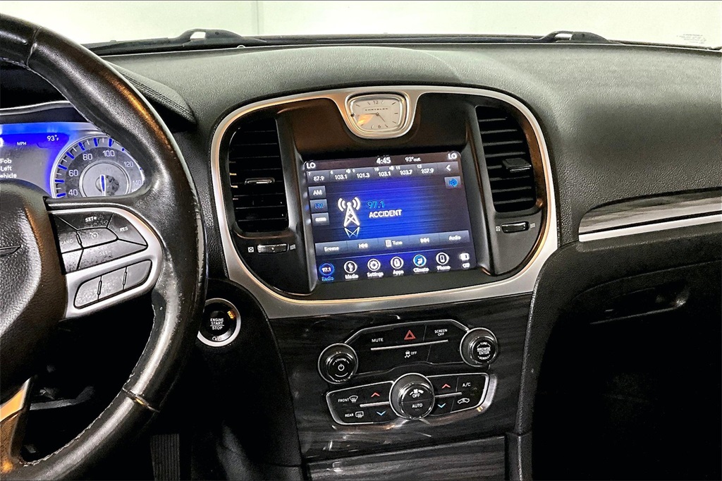 Used 2019 Chrysler 300 For Sale in OLIVE BRANCH, MS