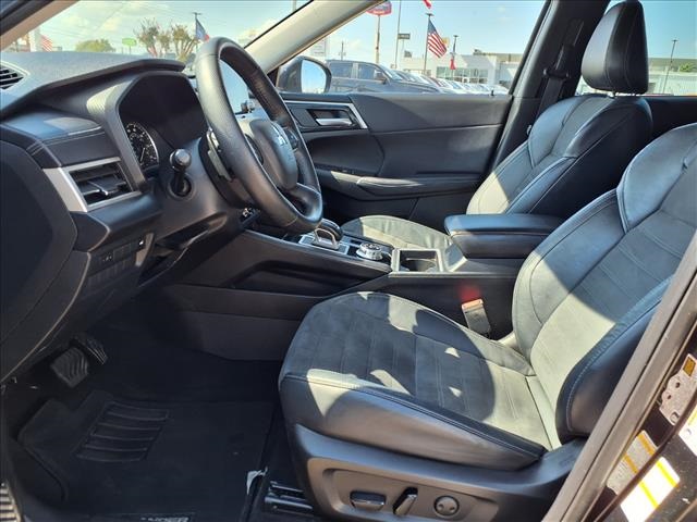 2023 Mitsubishi Outlander SE Black at Emmons Autoplex