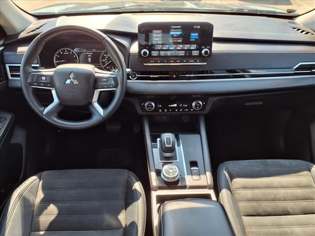 2023 Mitsubishi Outlander SE Black at Emmons Autoplex