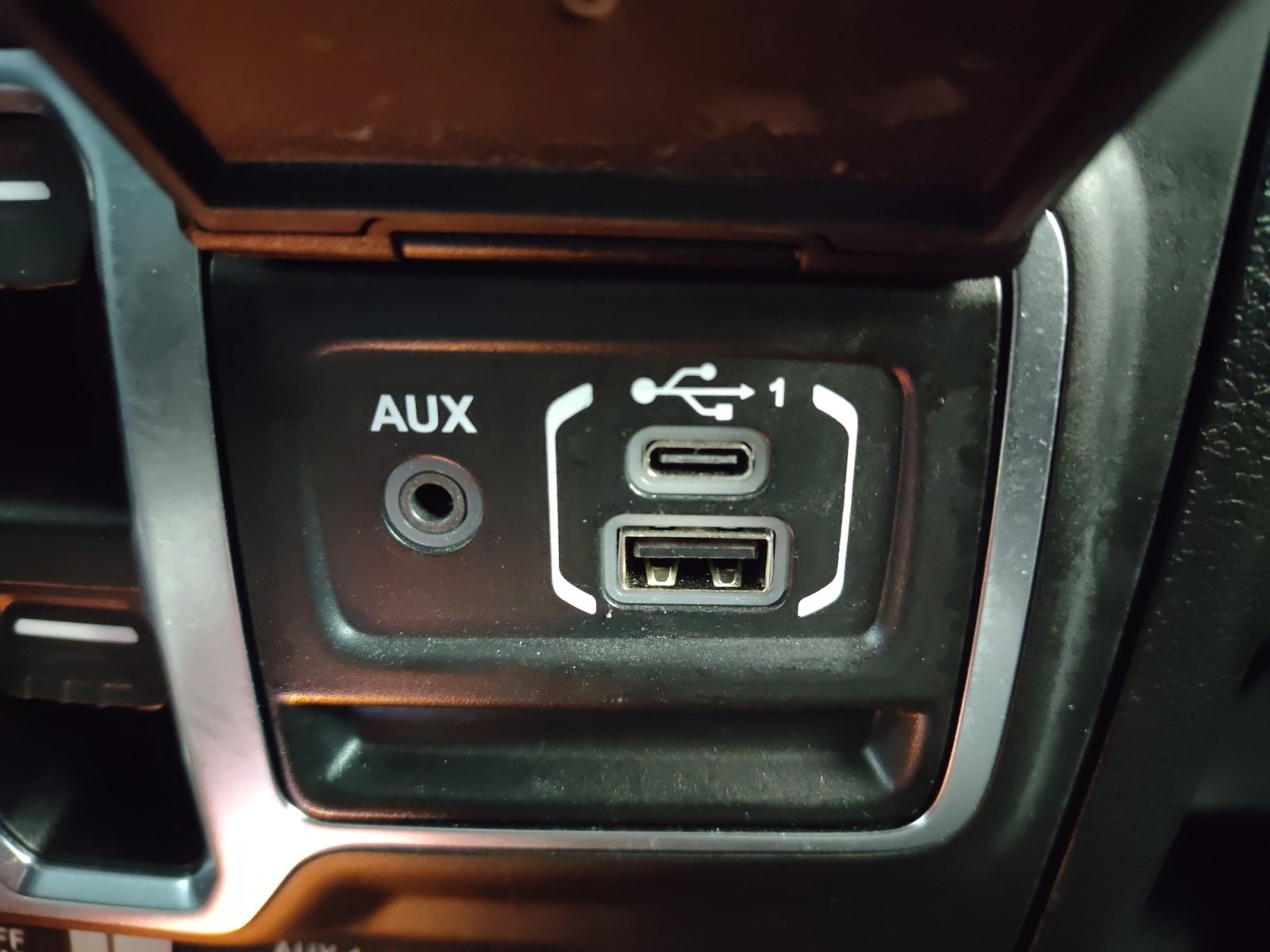 Used Car 2020 Jeep Gladiator  Mojave For Sale Under $35,000 In San Antonio, Texas