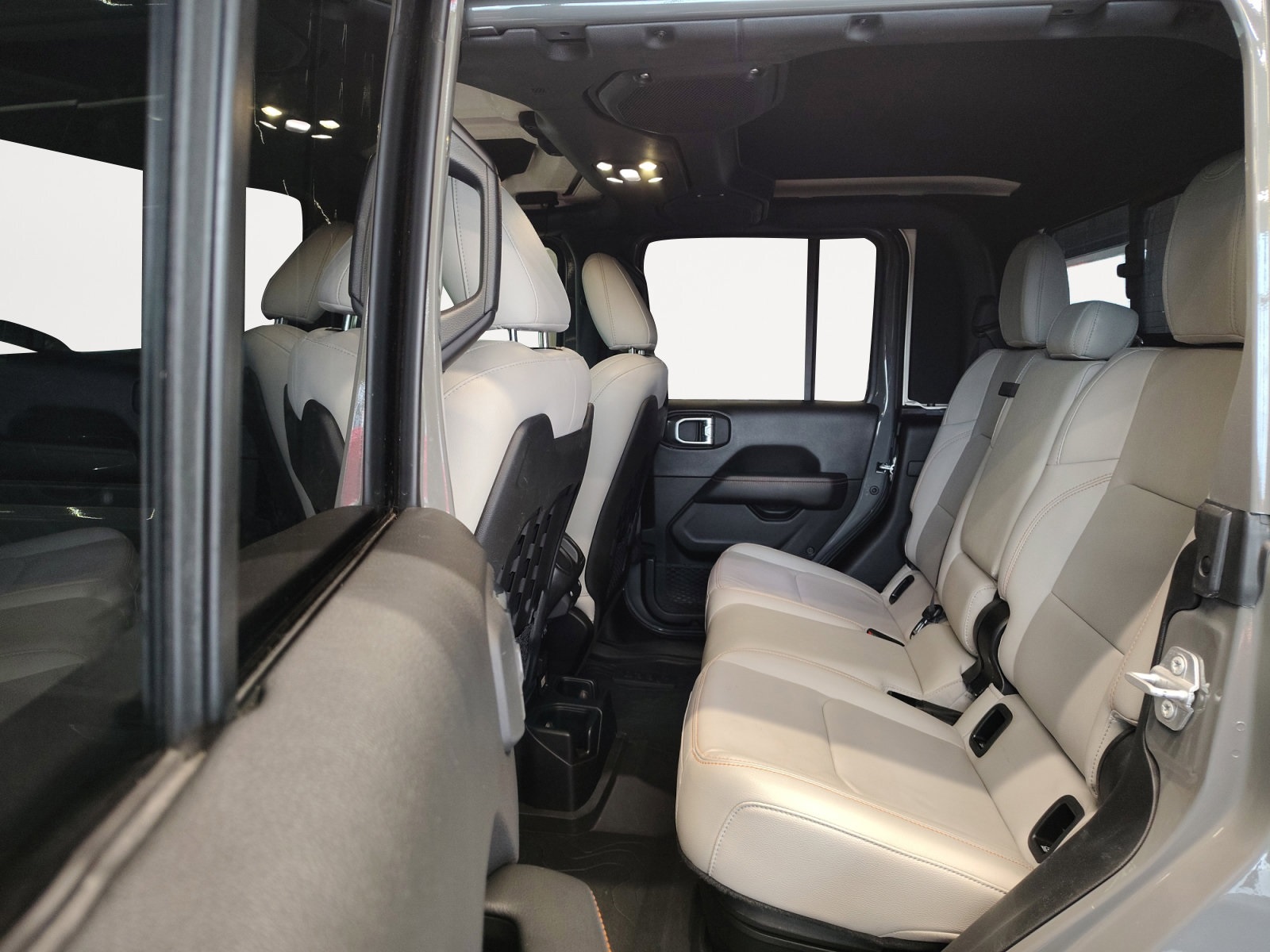 Used Car 2020 Jeep Gladiator  Mojave For Sale Under $35,000 In San Antonio, Texas