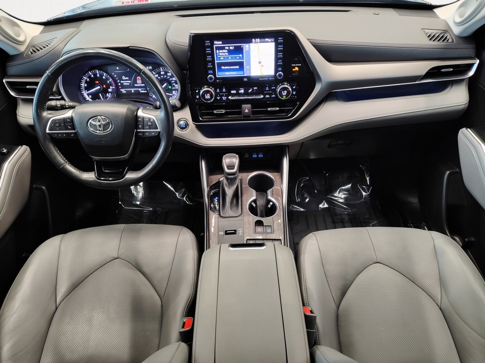 Used Car 2022 Toyota Highlander  Limited For Sale Under $35,000 In San Antonio, Texas