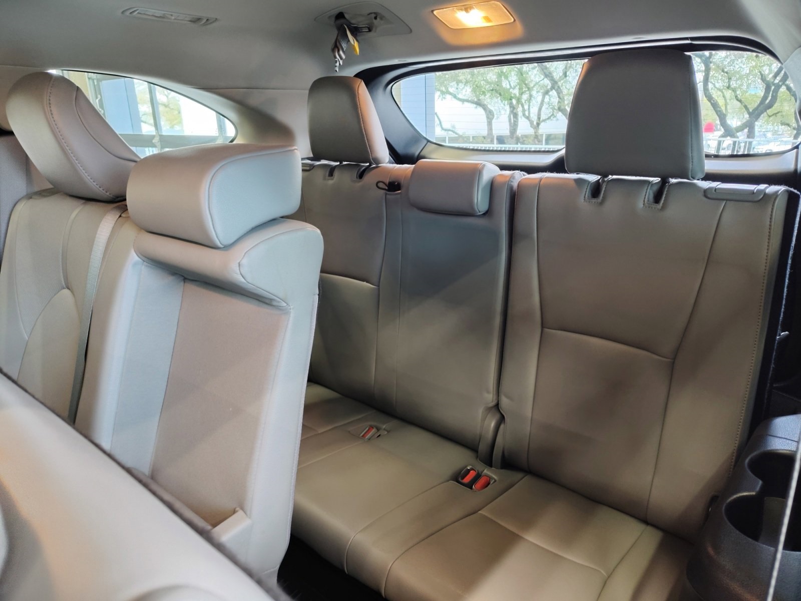 Used Car 2022 Toyota Highlander  Limited For Sale Under $35,000 In San Antonio, Texas