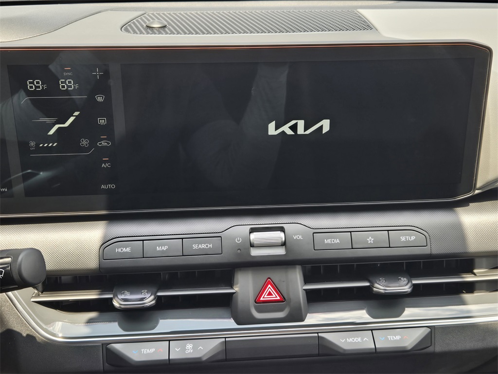 2025 Kia K4 EX - 11