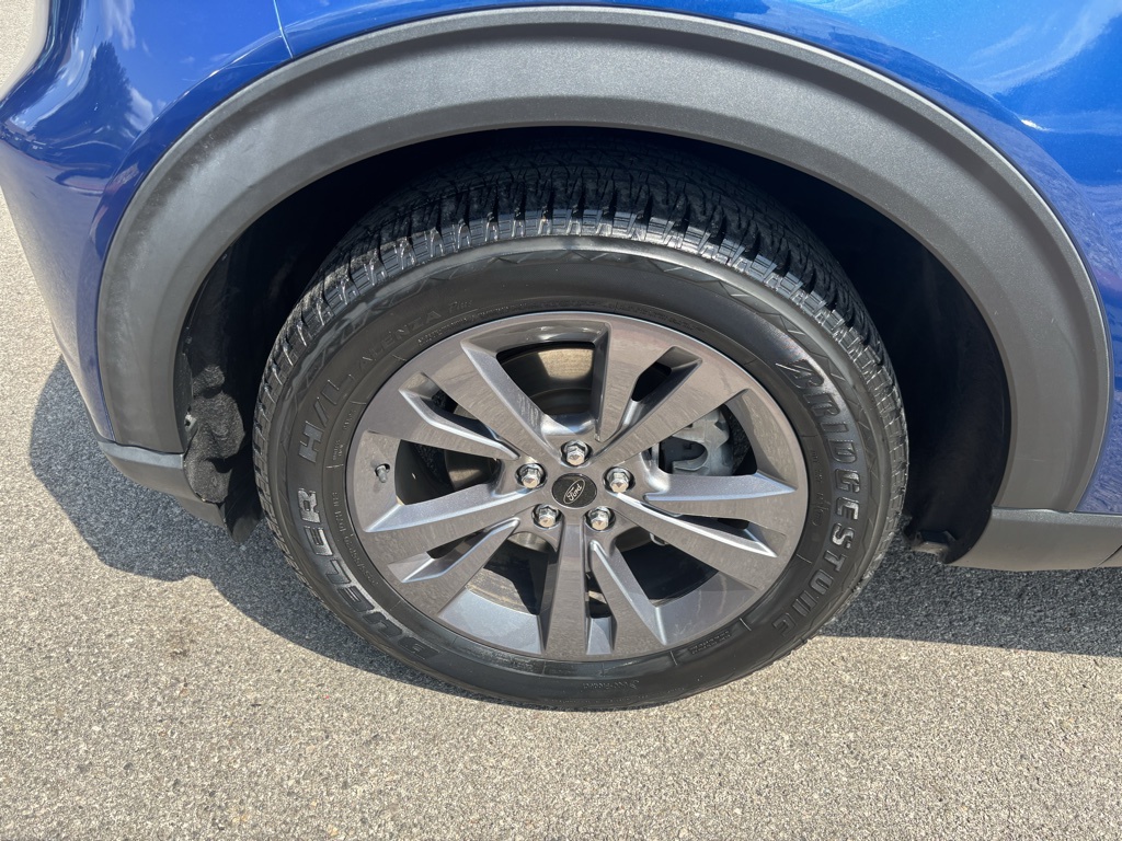 Used Car 2022 Ford Explorer  Xlt For Sale Under $30,000 In Austin, Texas
