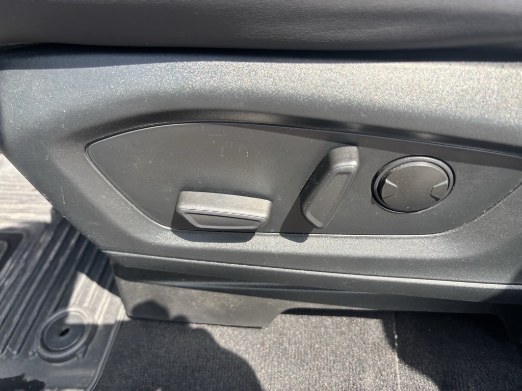 Used Car 2022 Ford Explorer  Xlt For Sale Under $30,000 In Austin, Texas