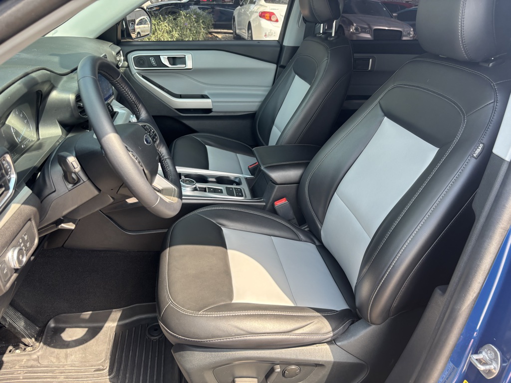 Used Car 2022 Ford Explorer  Xlt For Sale Under $30,000 In Austin, Texas