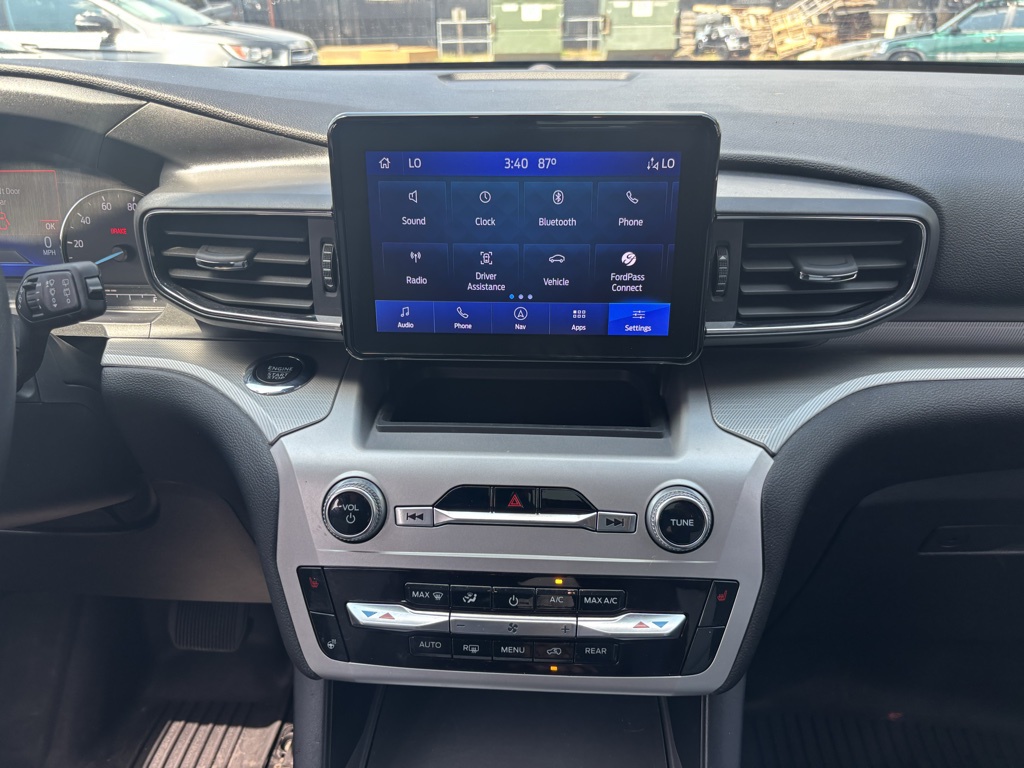 Used Car 2022 Ford Explorer  Xlt For Sale Under $30,000 In Austin, Texas