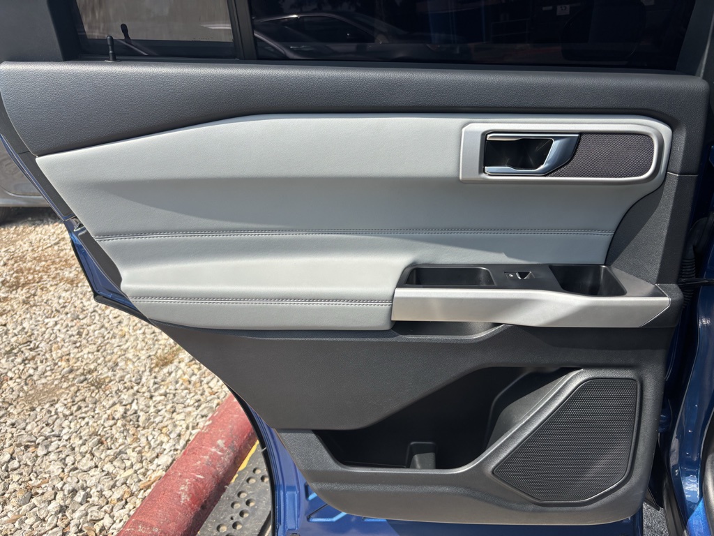 Used Car 2022 Ford Explorer  Xlt For Sale Under $30,000 In Austin, Texas