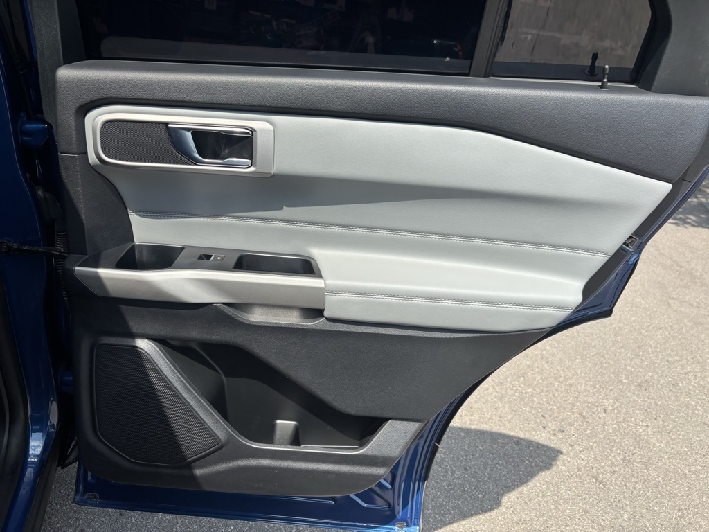 Used Car 2022 Ford Explorer  Xlt For Sale Under $30,000 In Austin, Texas