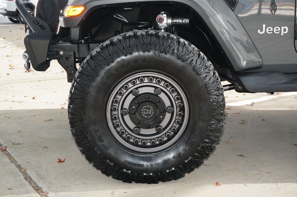 Used Car 2020 Jeep Gladiator  Overland For Sale Under $30,000 In Weatherford, Texas