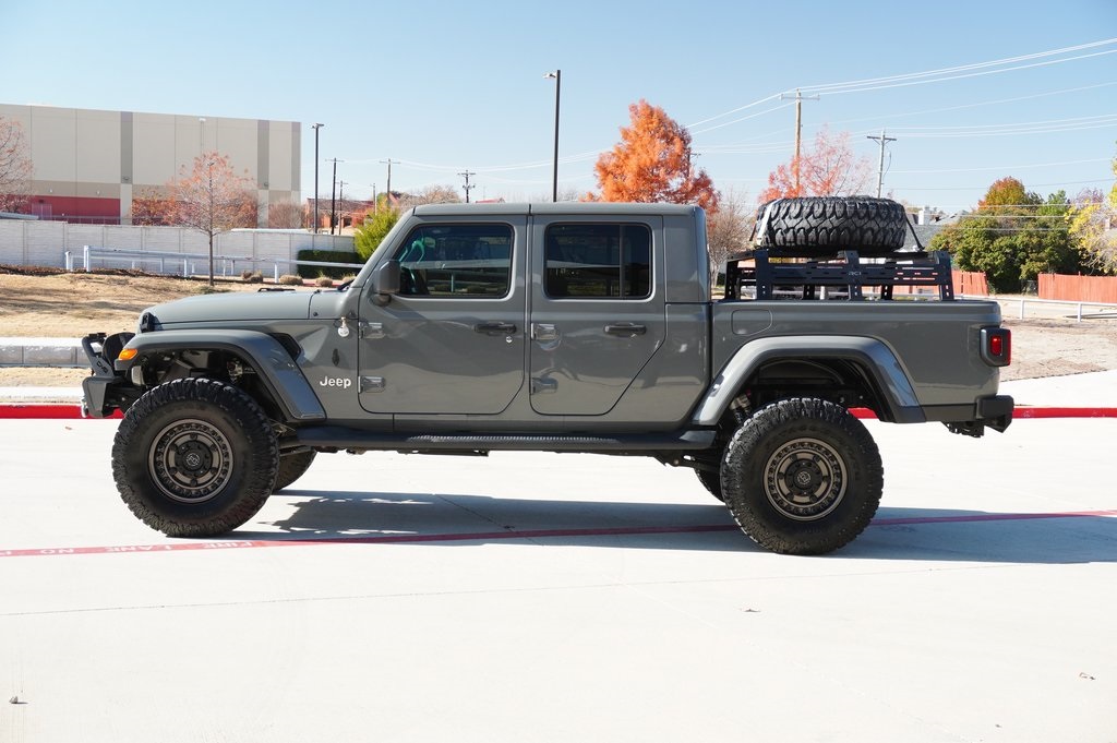 Used Car 2020 Jeep Gladiator  Overland For Sale Under $30,000 In Weatherford, Texas