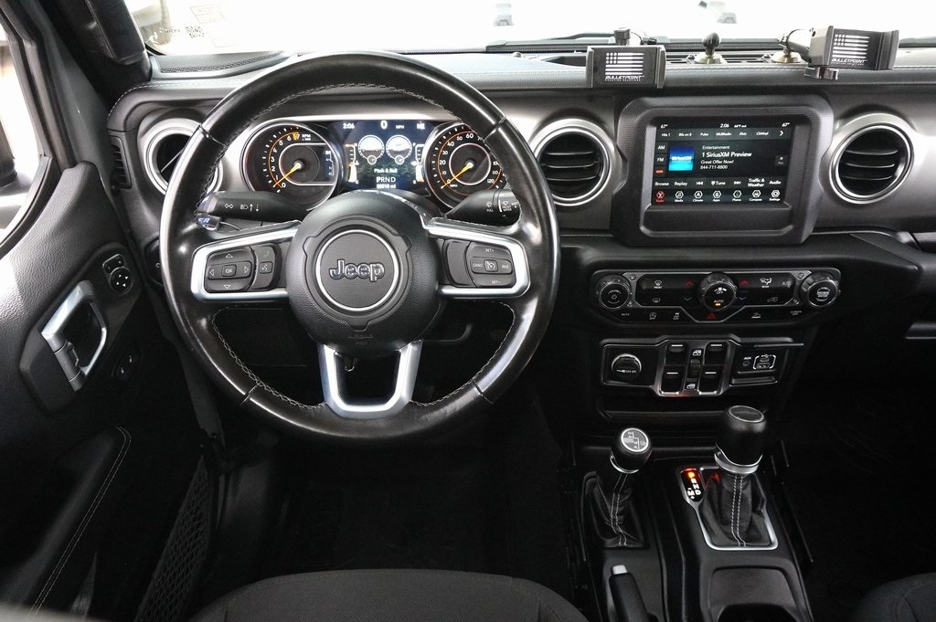 Used Car 2020 Jeep Gladiator  Overland For Sale Under $30,000 In Weatherford, Texas