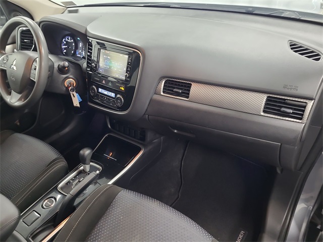 2018 – Mitsubishi – Outlander