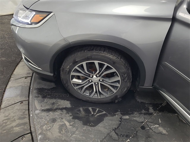 2018 – Mitsubishi – Outlander