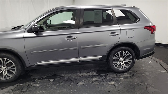 2018 – Mitsubishi – Outlander
