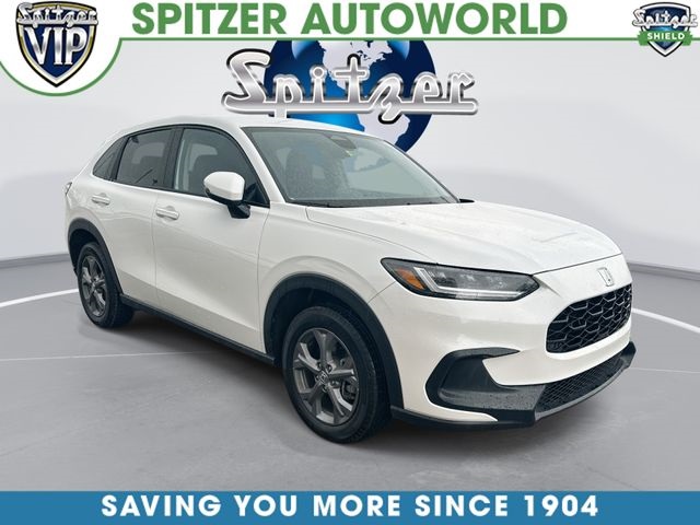 Platinum White Pearl 2026 Honda HR-V LX AWD SUV / Crossover All-Wheel Drive Continuously Variable Transmission