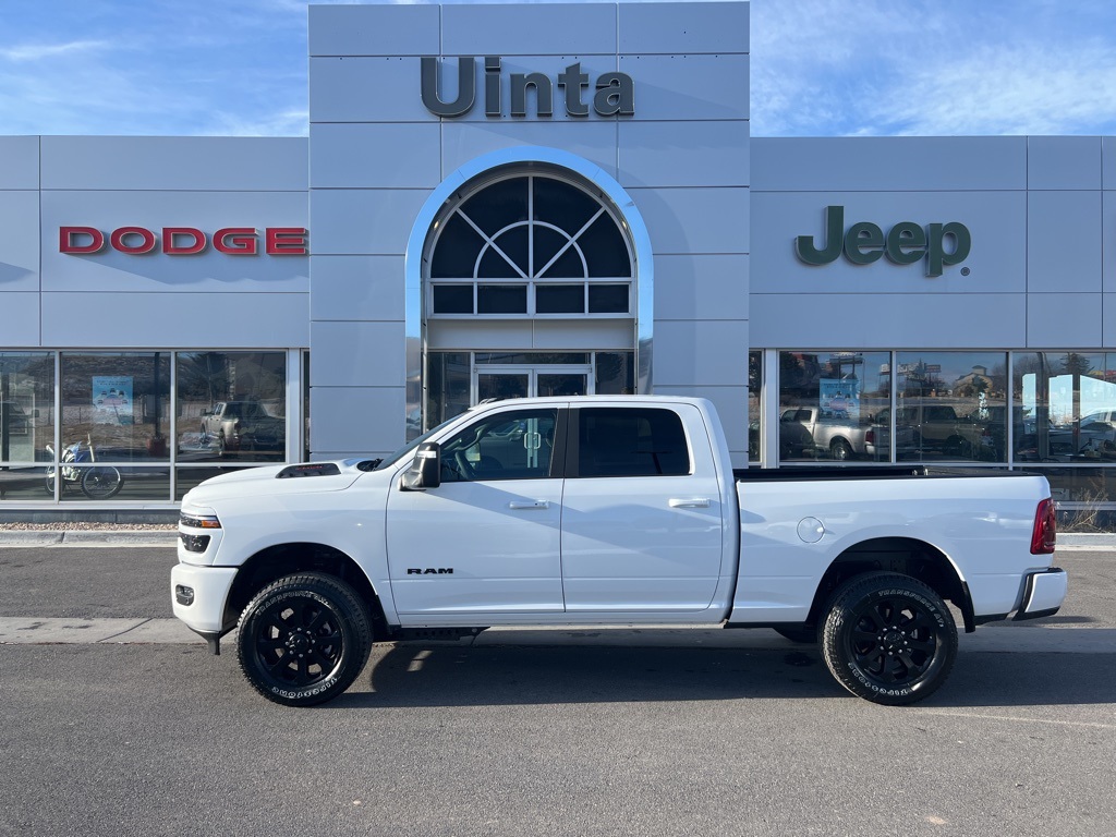 2026 RAM 3500 Laramie Crew Cab 4WD
