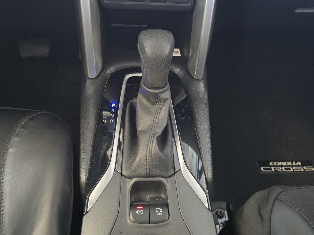 Thumbnail: 2023 Toyota Corolla Cross - 17