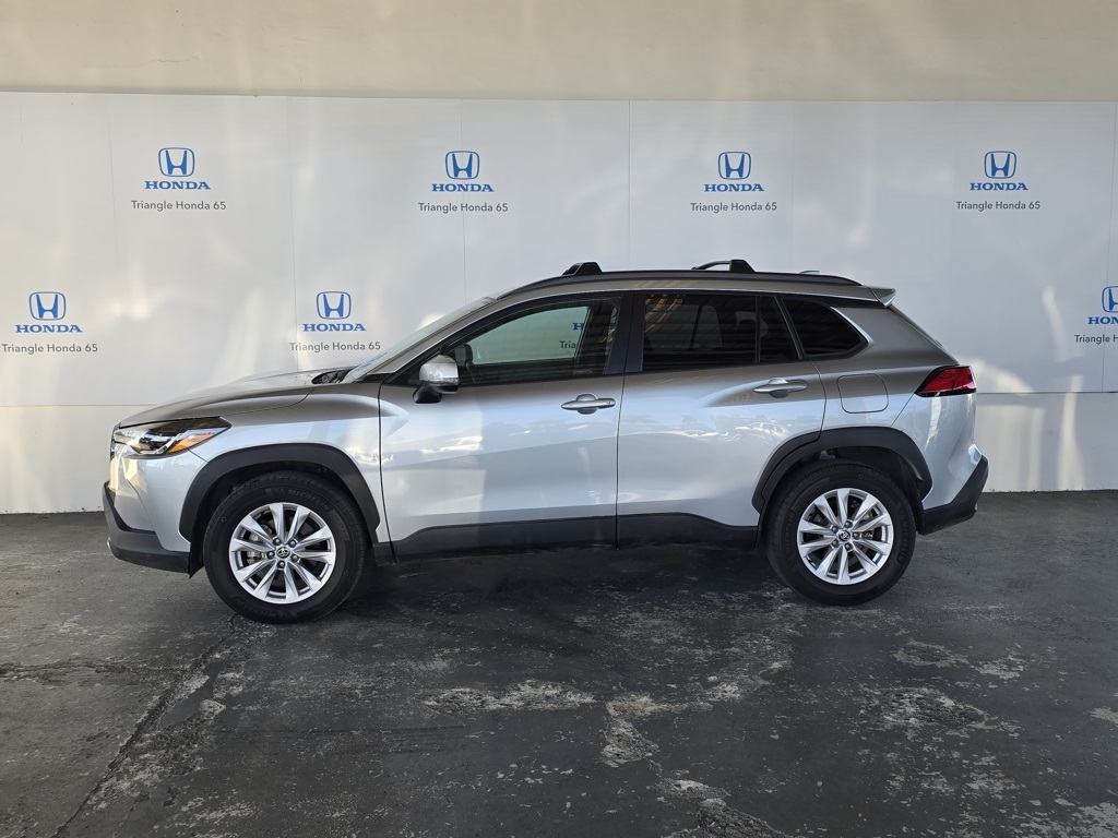 Thumbnail: 2023 Toyota Corolla Cross - 3