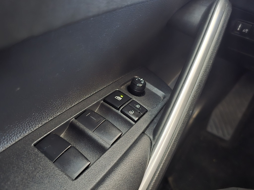 Thumbnail: 2023 Toyota Corolla Cross - 9