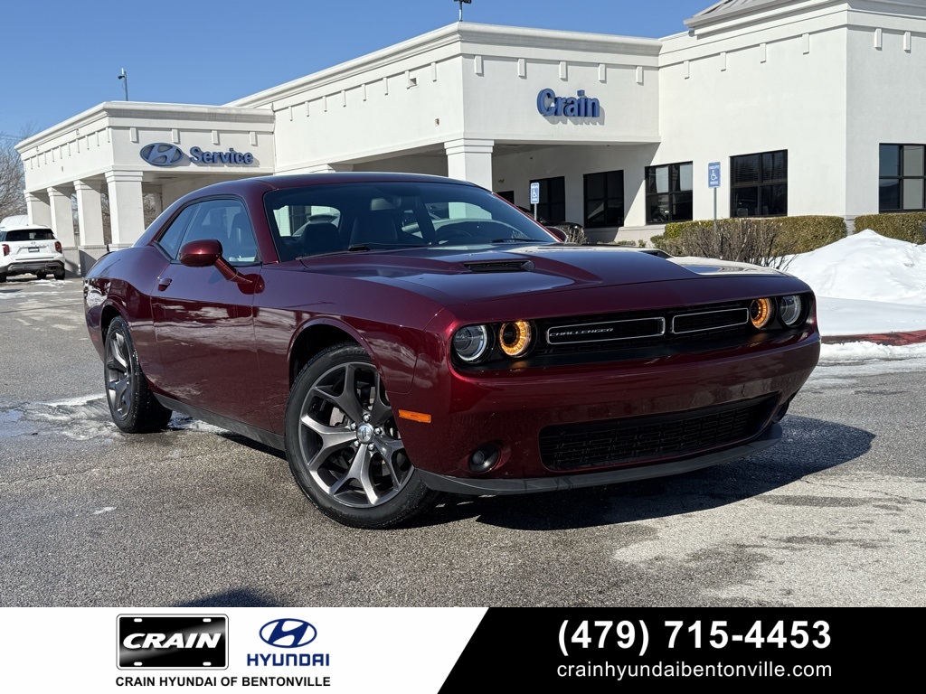 2018 Dodge Challenger SXT RWD