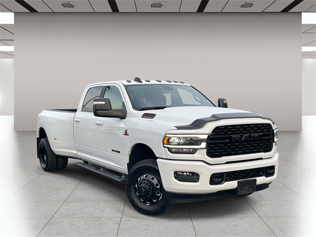 2023 RAM 3500 Big Horn Crew Cab LB DRW 4WD