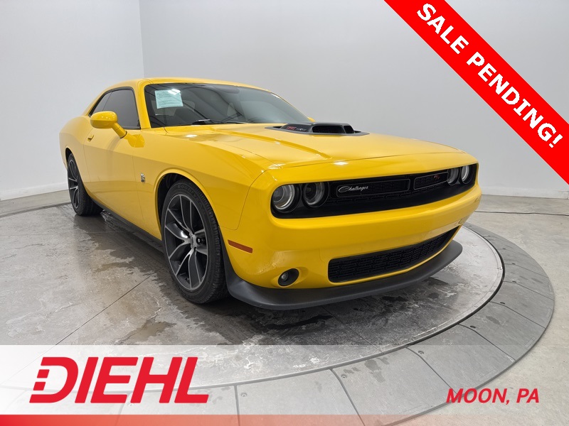 2017 Dodge Challenger R/T Scat Pack RWD