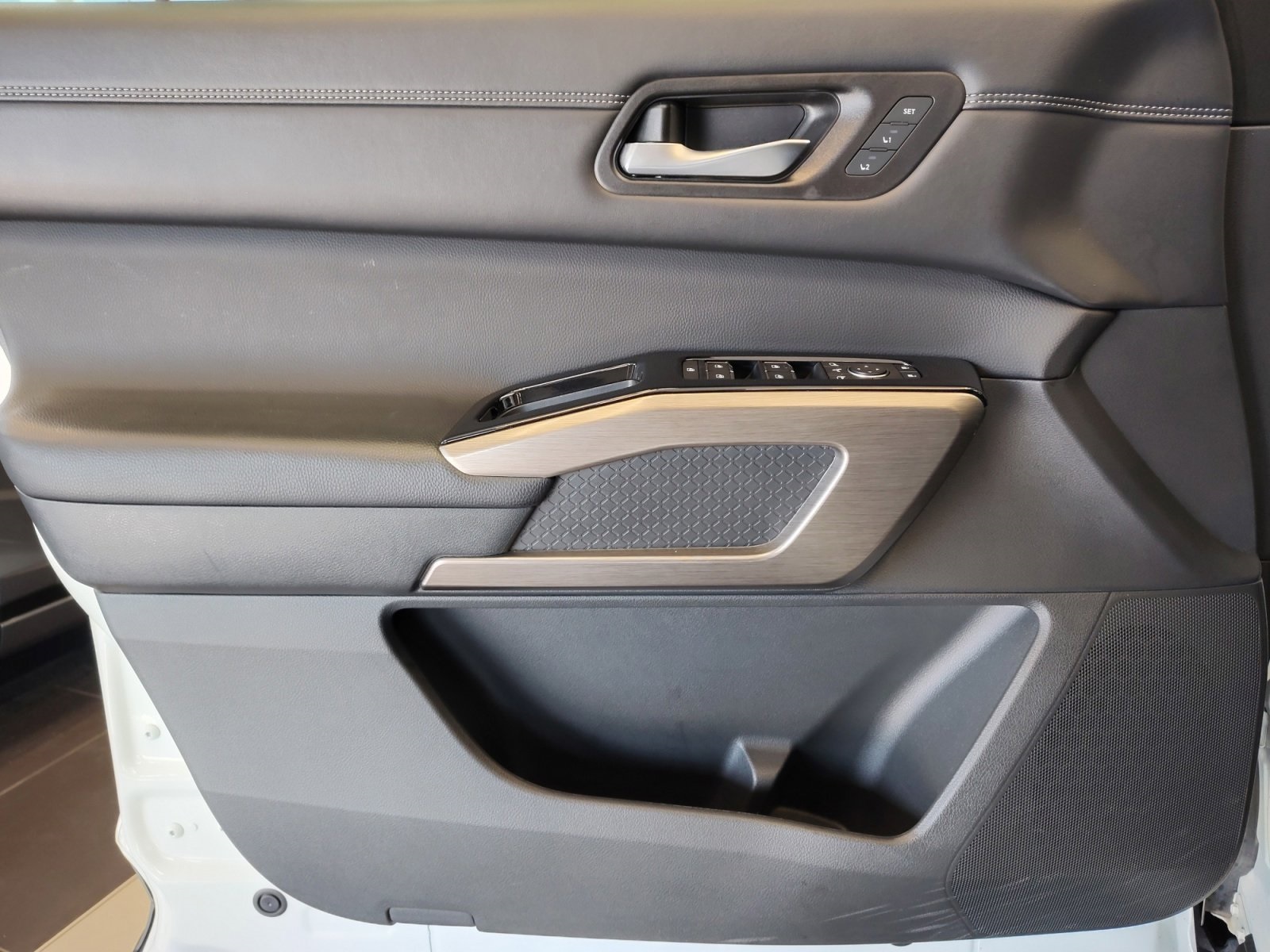 Used Car 2023 Nissan Pathfinder  Platinum For Sale Under $40,000 In San Antonio, Texas