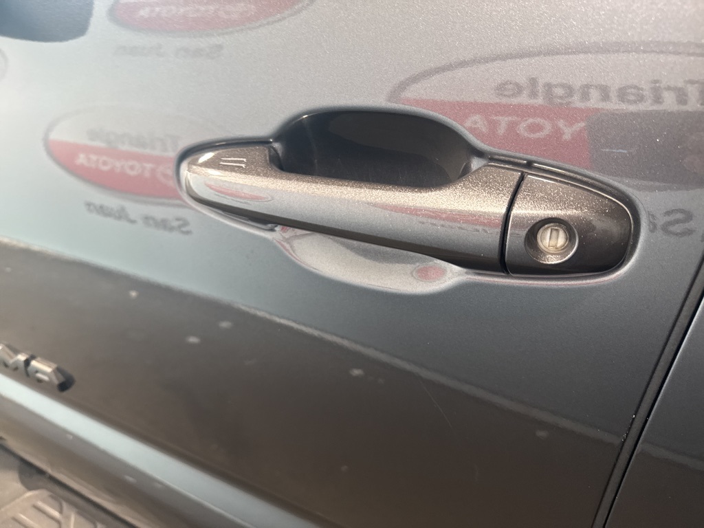 Thumbnail: 2021 Toyota Tacoma - 18