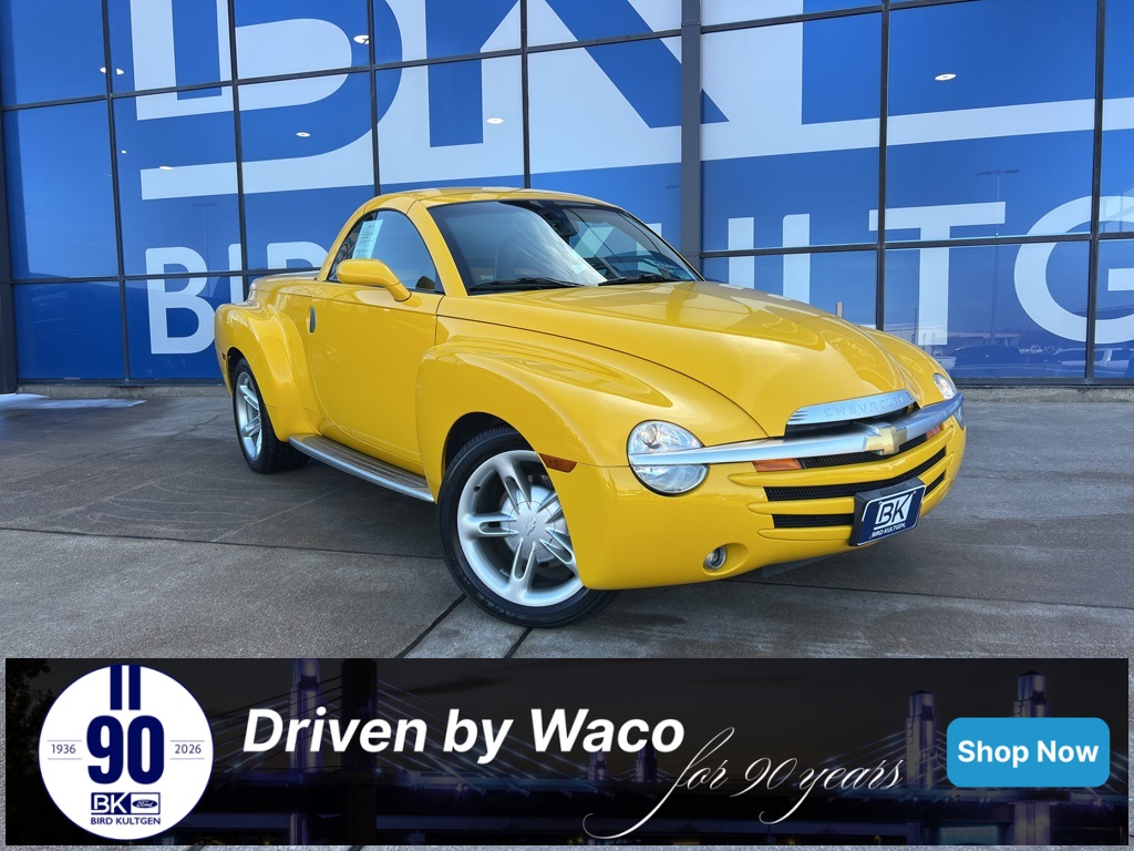2004 Chevrolet SSR LS RWD