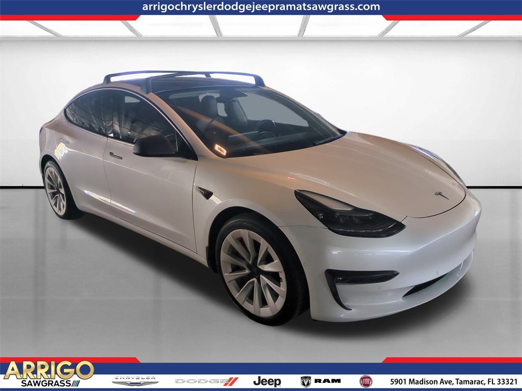 2022 Tesla Model 3 Long Range's photo
