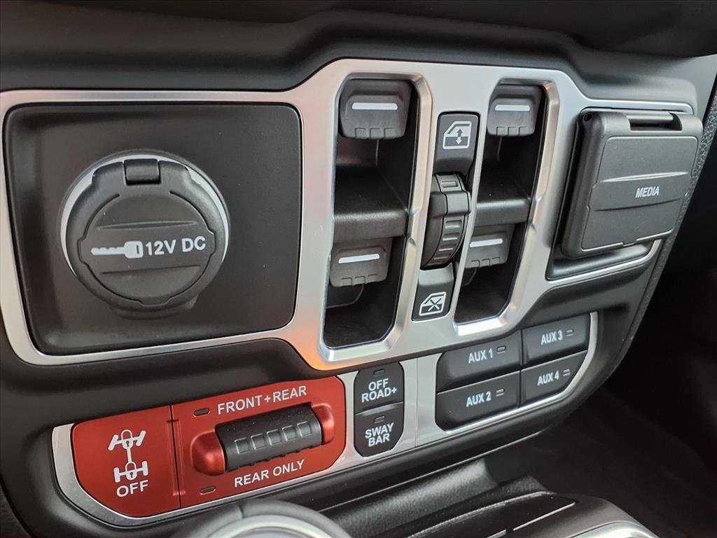 2025 Jeep Wrangler Rubicon X - 8