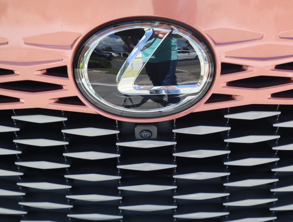 Thumbnail: 2023 Lexus RX - 13