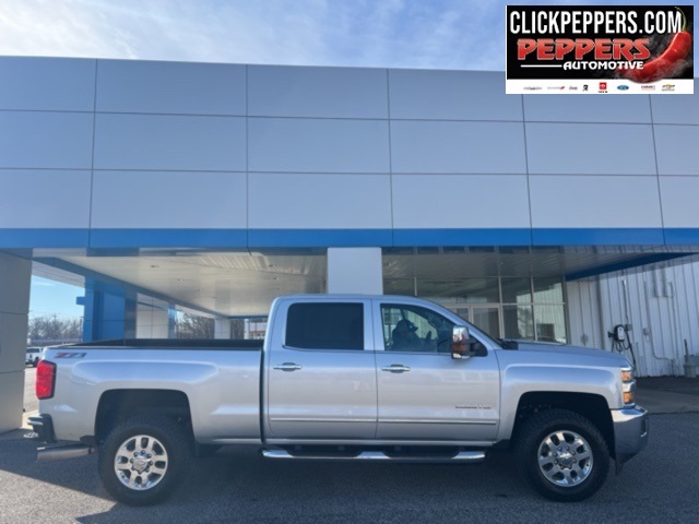 2015 Chevrolet Silverado 2500HD LTZ Crew Cab 4WD