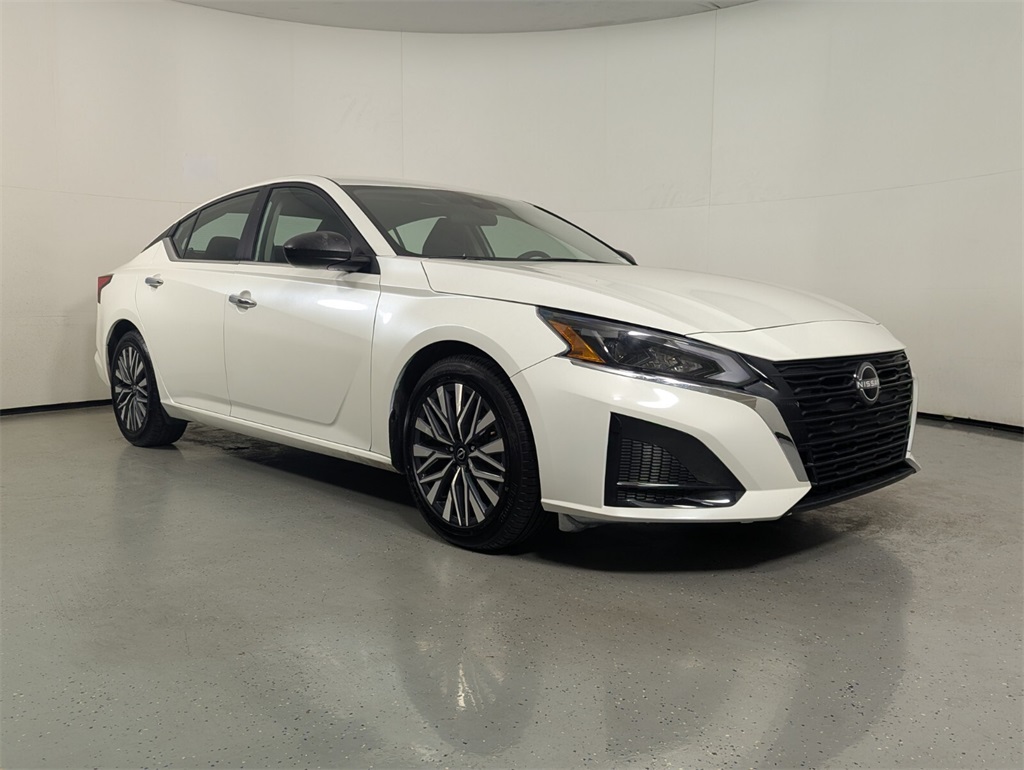 2024 Nissan Altima 2.5 SV FWD