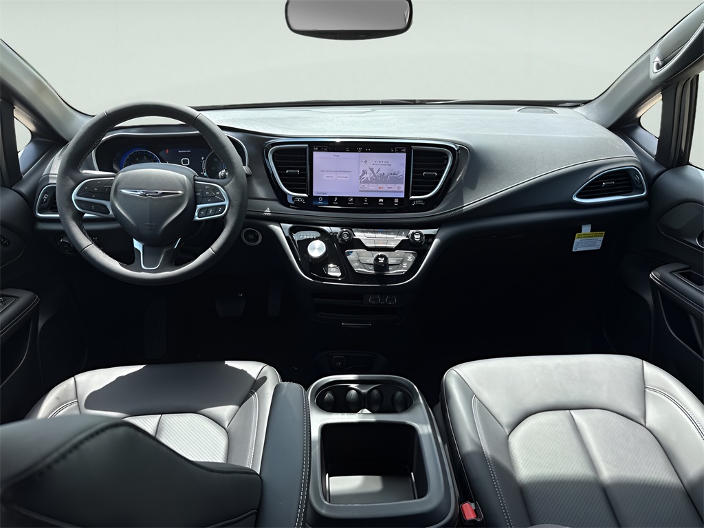 2025 Chrysler Pacifica