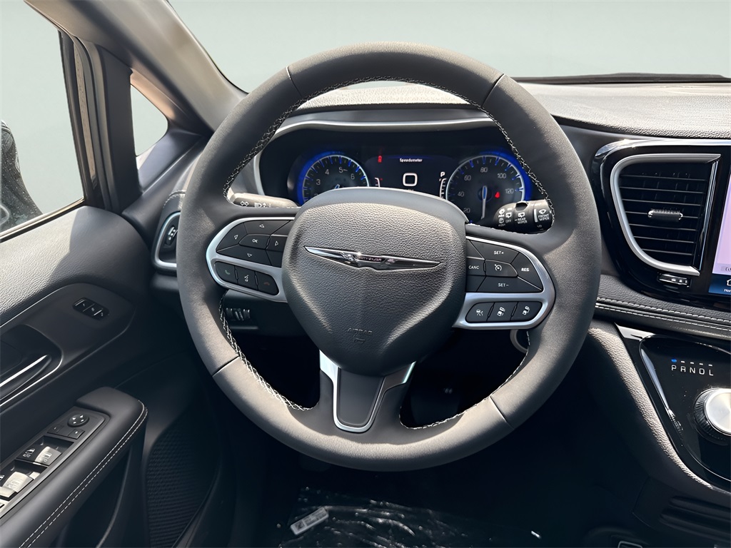 2025 Chrysler Pacifica