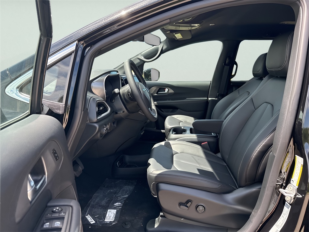 2025 Chrysler Pacifica