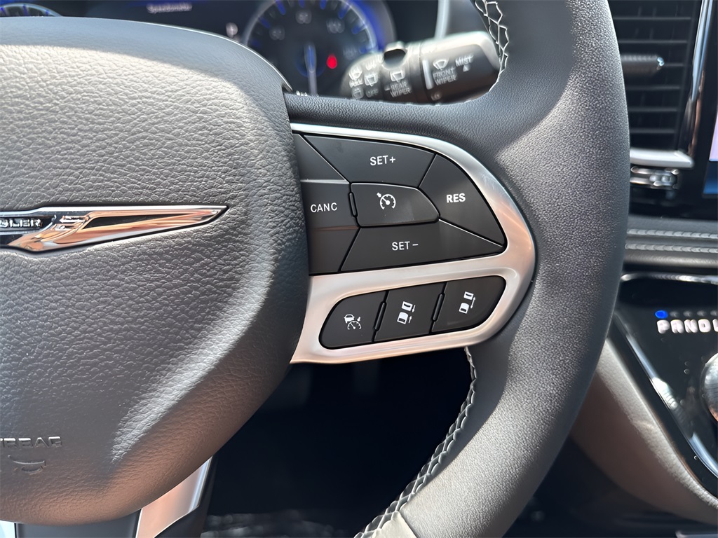 2025 Chrysler Pacifica