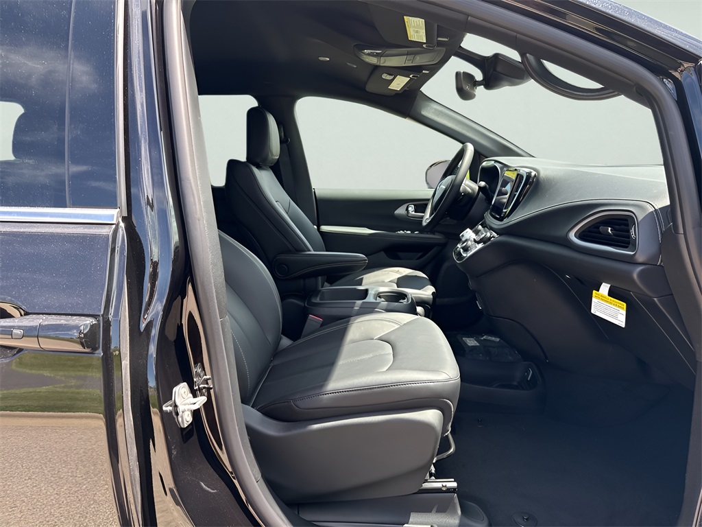 2025 Chrysler Pacifica