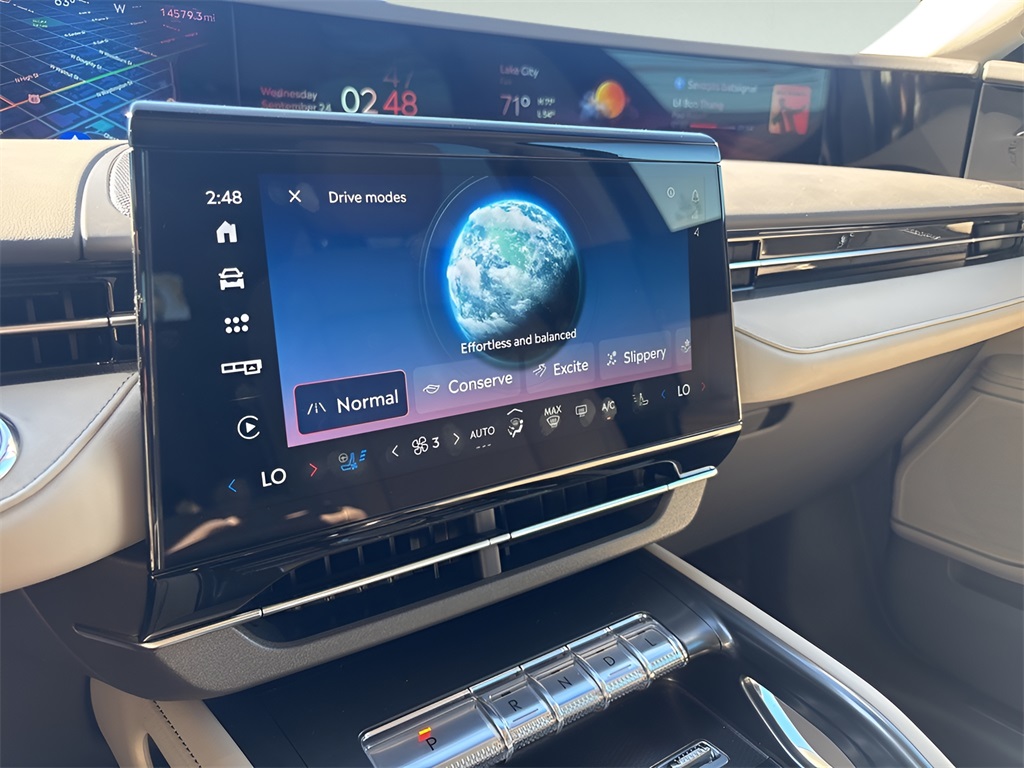 2024 Lincoln Nautilus