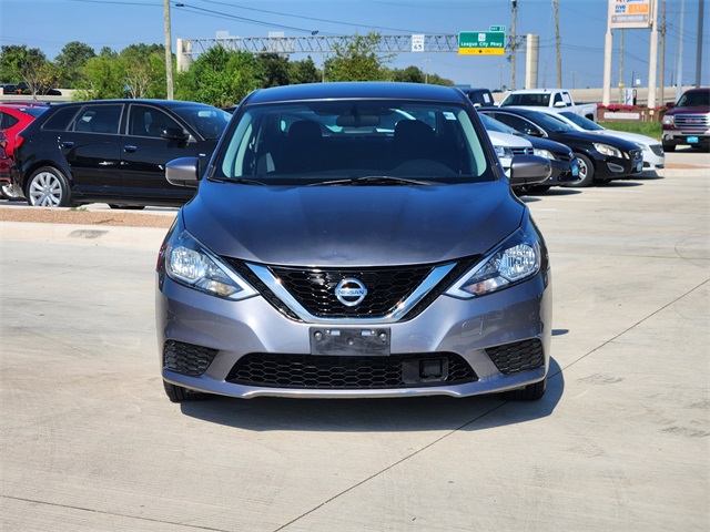 2019 Nissan Sentra S photo 2