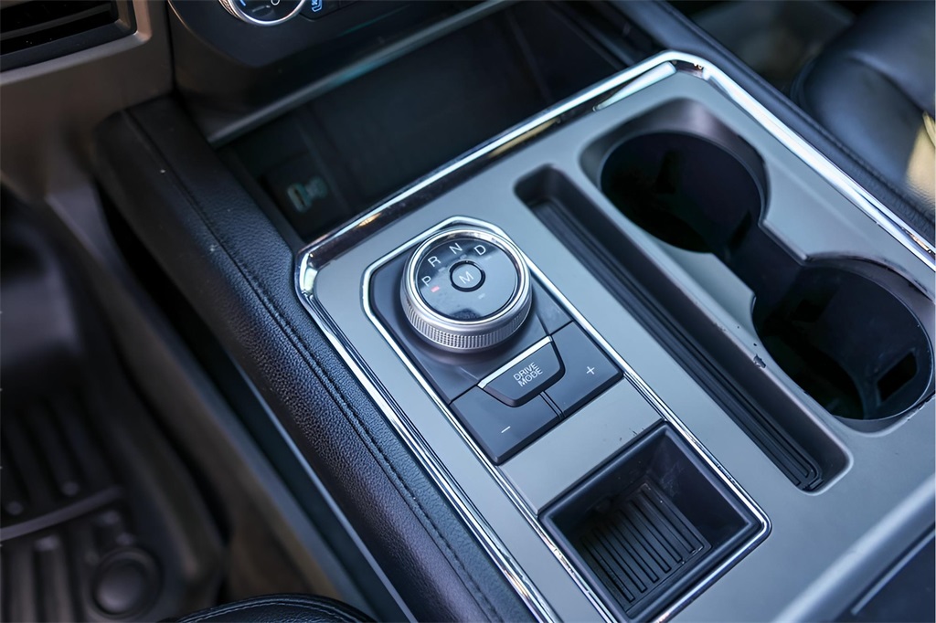 Used Car 2020 Ford Expedition Max  Xlt For Sale Under $25,000 In Austin, Texas