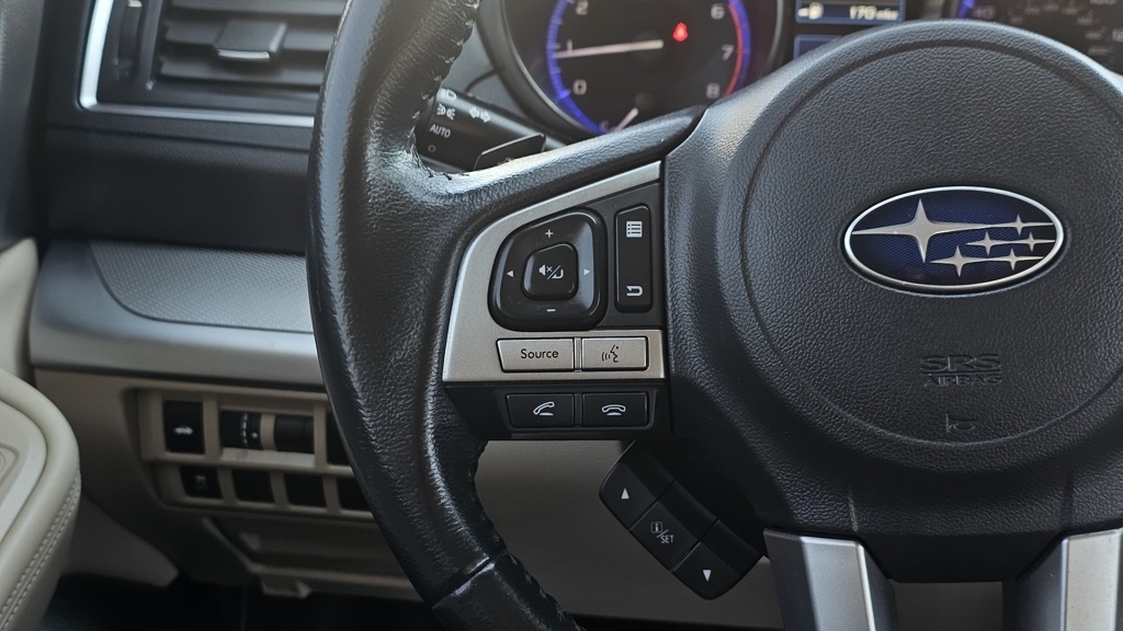 2015 Subaru Legacy 2.5i Premium photo 9