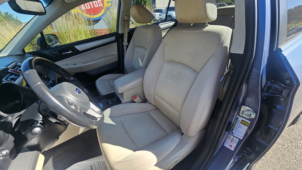 2015 Subaru Legacy 2.5i Premium photo 2
