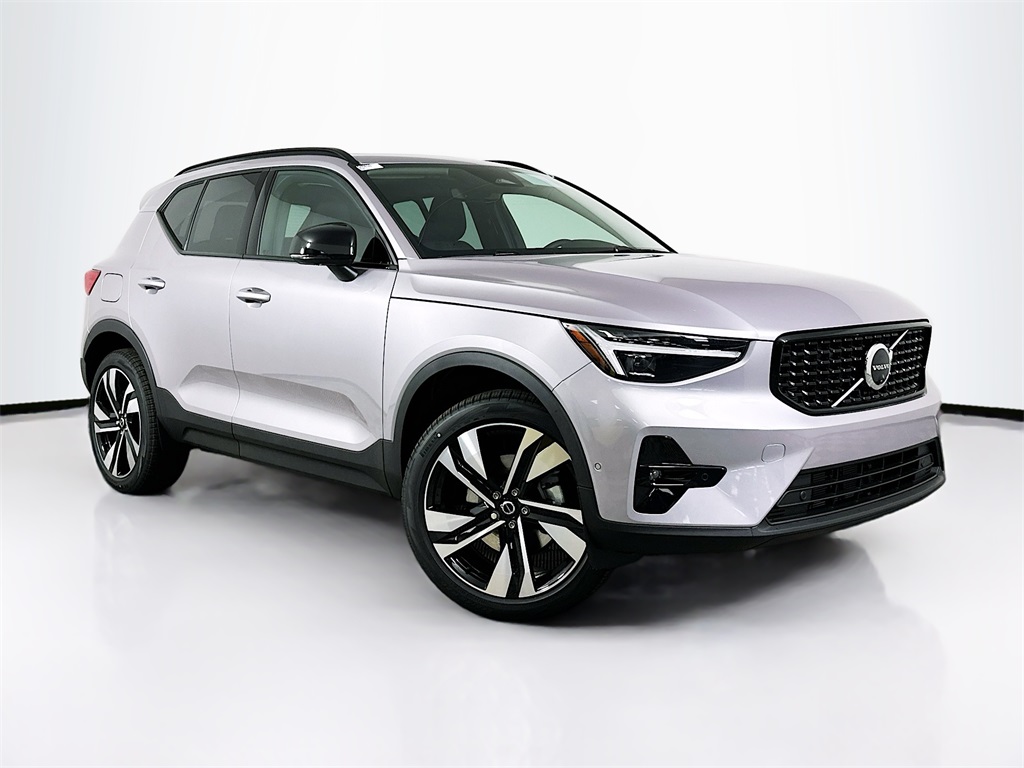 2026 Volvo XC40 Ultra's photo