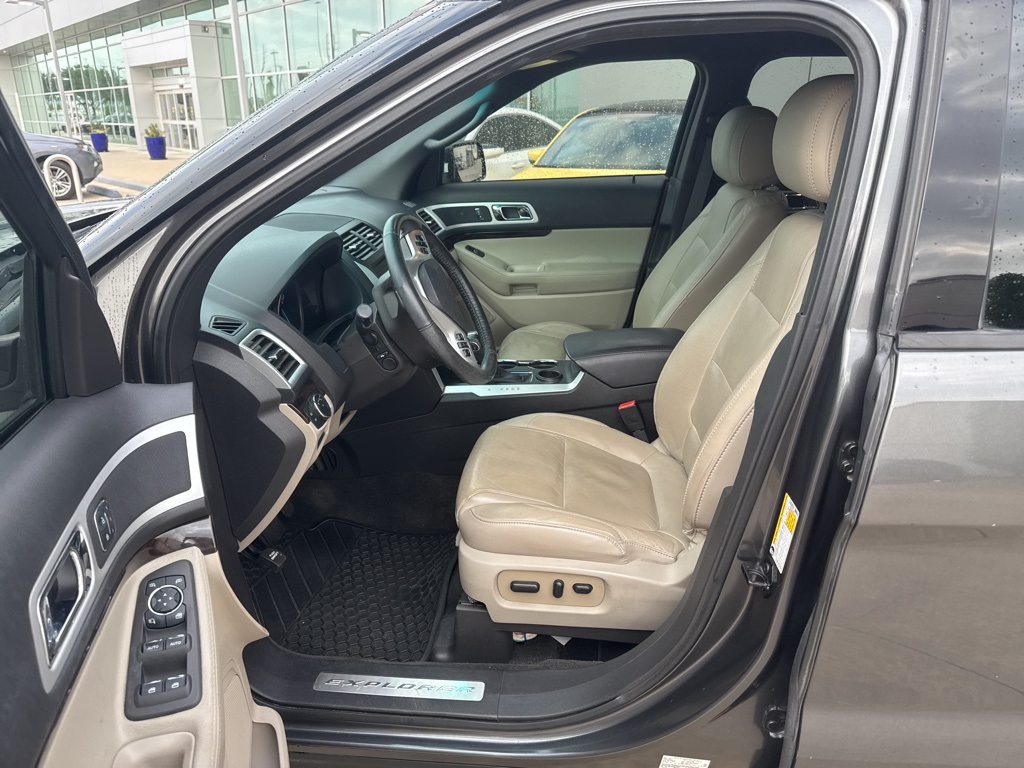2015 Ford Explorer Limited  at Legacy Ford